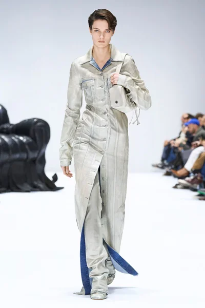 Look 20